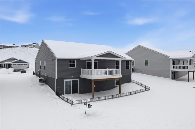 142 Olivia Dr, Center Twp, PA 15061