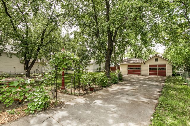 615 10th Avenue N, Saint Cloud, MN 56303