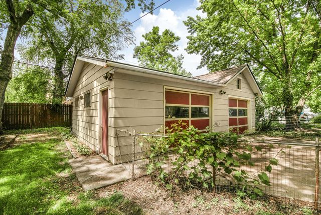 615 10th Avenue N, Saint Cloud, MN 56303