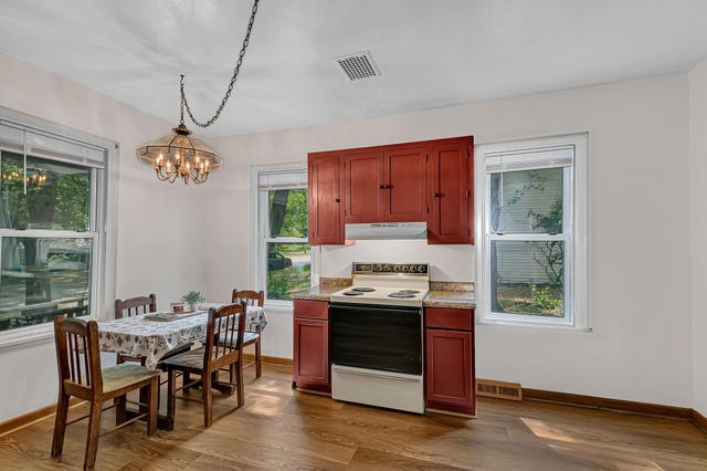 615 10th Avenue N, Saint Cloud, MN 56303