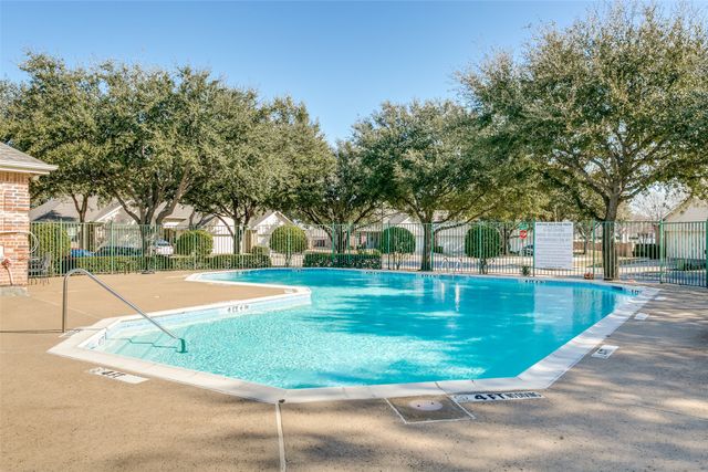 229 Bexar Drive, Lewisville, TX 75067