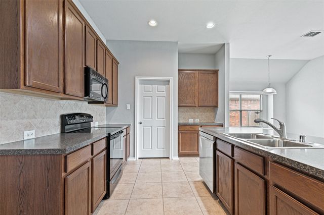 1204 Cedar Cove Place, Royse City, TX 75189