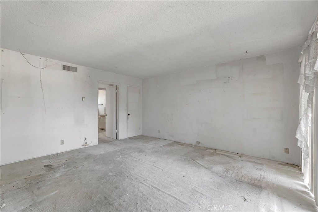 14919 S Normandie 27, Gardena, CA 90247 — photo 4