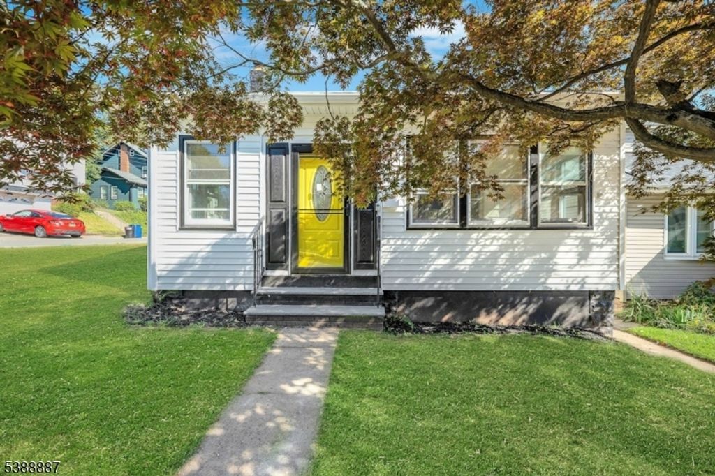 17 Parkside Ave, West Orange Twp., NJ 07052