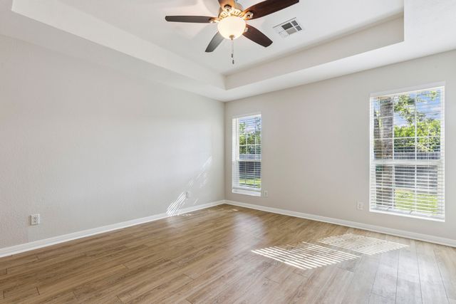 116 Tomahawk Drive, Lacy Lakeview, TX 76705