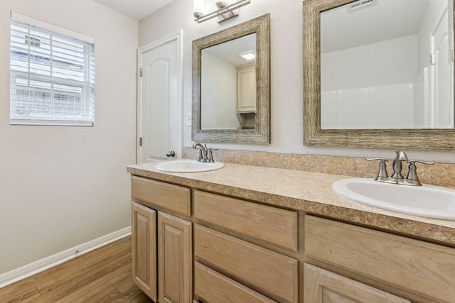 116 Tomahawk Drive, Lacy Lakeview, TX 76705