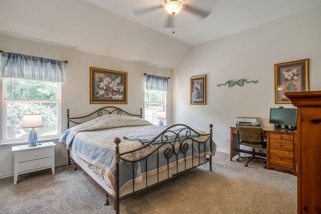 216 Lovers Path Drive, Springtown, TX 76082