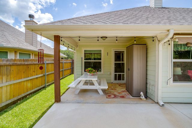 216 Lovers Path Drive, Springtown, TX 76082