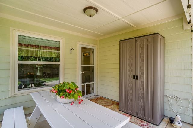 216 Lovers Path Drive, Springtown, TX 76082