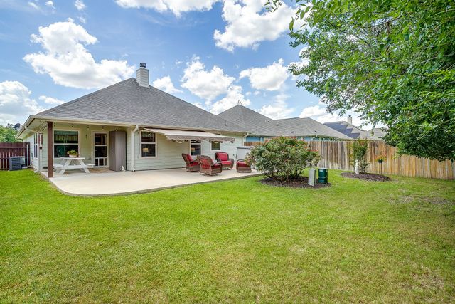 216 Lovers Path Drive, Springtown, TX 76082