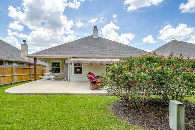 216 Lovers Path Drive, Springtown, TX 76082