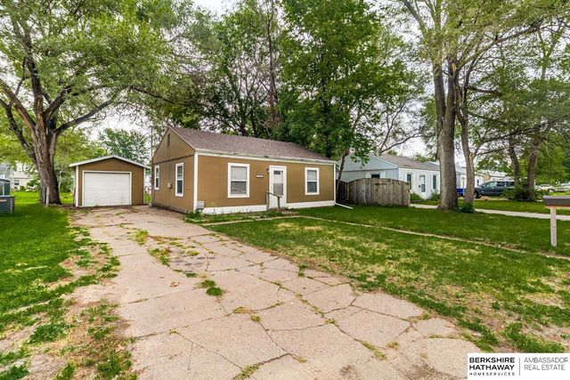 250 Schuyler Avenue, Fremont, NE 68025
