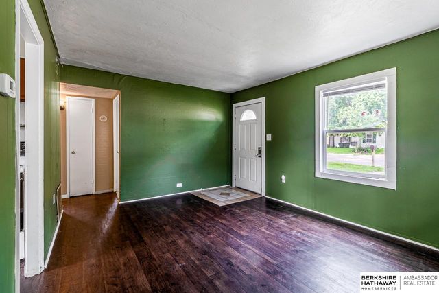 250 Schuyler Avenue, Fremont, NE 68025