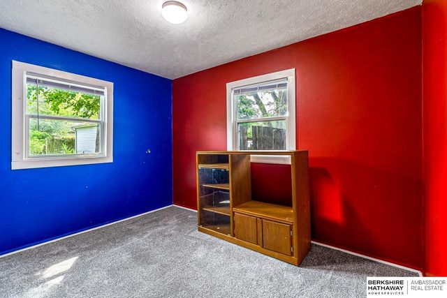 250 Schuyler Avenue, Fremont, NE 68025