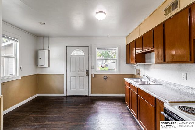 250 Schuyler Avenue, Fremont, NE 68025