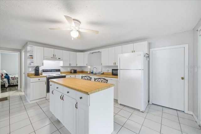 12305 CONDE DRIVE, Brooksville, FL 34613