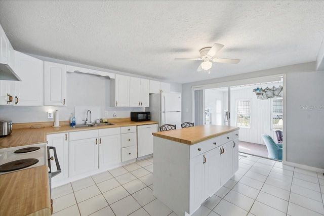 12305 CONDE DRIVE, Brooksville, FL 34613