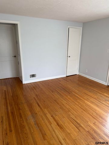 4315 F Street, Lincoln, NE 68510