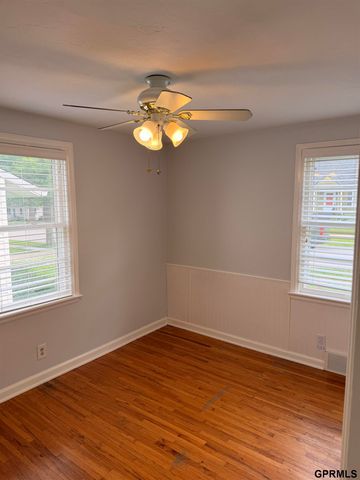 4315 F Street, Lincoln, NE 68510