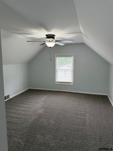 4315 F Street, Lincoln, NE 68510