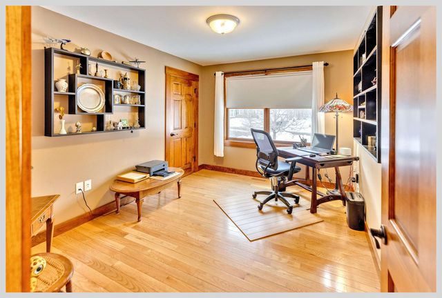 8 Country Lane, Hebron, NH 03241