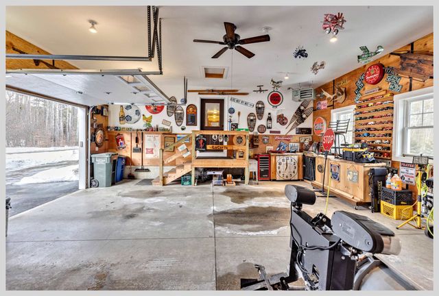 8 Country Lane, Hebron, NH 03241