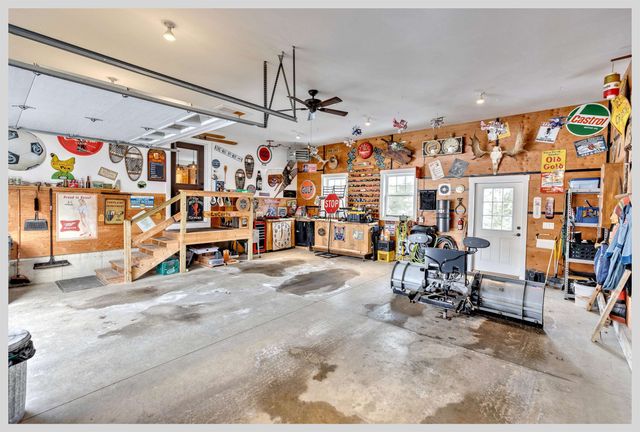 8 Country Lane, Hebron, NH 03241