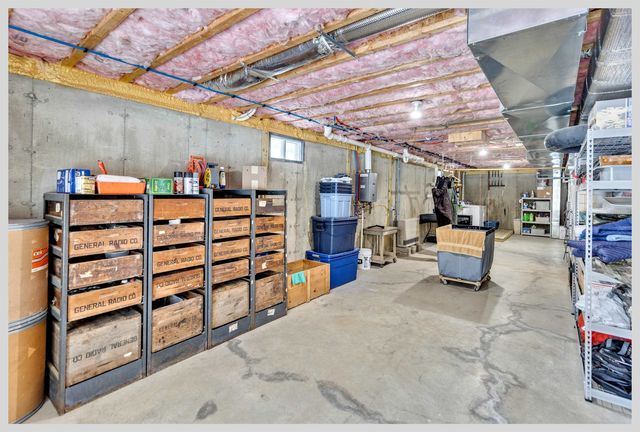 8 Country Lane, Hebron, NH 03241