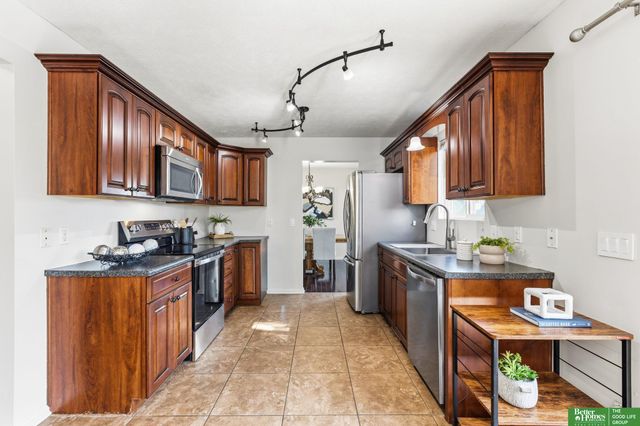 5703 S 160 Street, Omaha, NE 68135