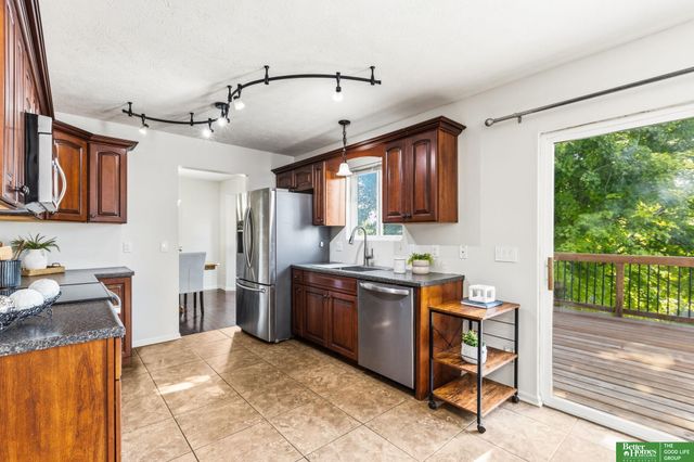 5703 S 160 Street, Omaha, NE 68135