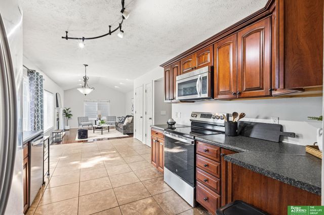 5703 S 160 Street, Omaha, NE 68135