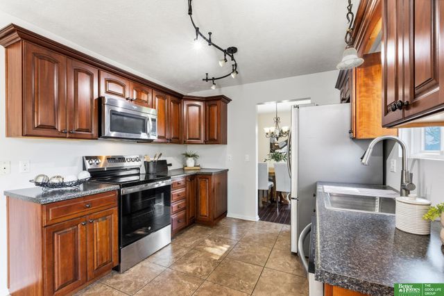 5703 S 160 Street, Omaha, NE 68135