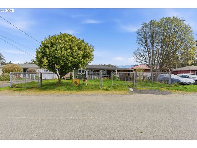 64227 Braley Rd, Coos Bay, OR 97420