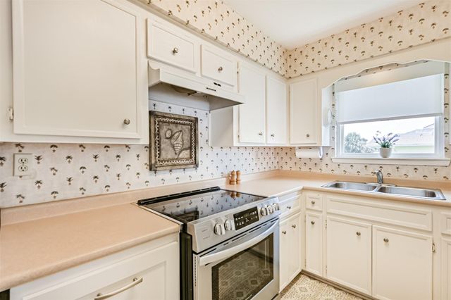 16613 Flamingo Way, Jamaica Beach, TX 77554