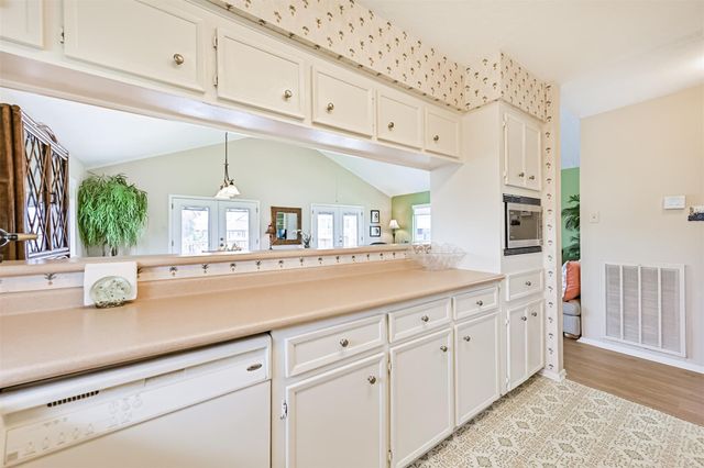 16613 Flamingo Way, Jamaica Beach, TX 77554