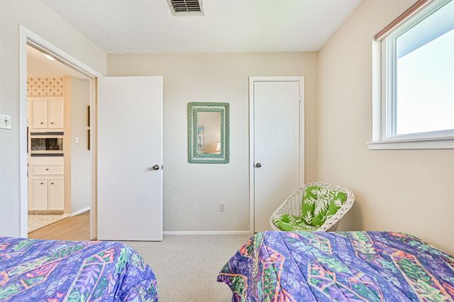 16613 Flamingo Way, Jamaica Beach, TX 77554