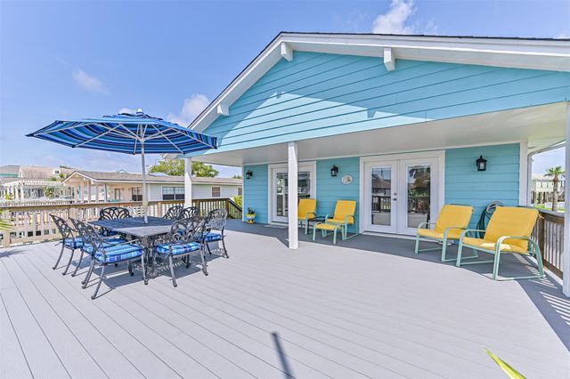 16613 Flamingo Way, Jamaica Beach, TX 77554