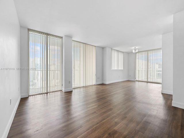 253 NE 2nd St 3108, Miami, FL 33132