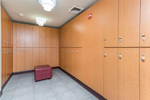 253 NE 2nd St 3108, Miami, FL 33132