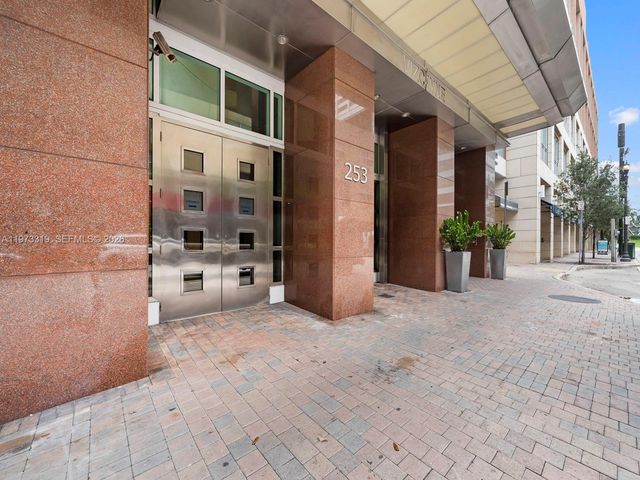 253 NE 2nd St 3108, Miami, FL 33132
