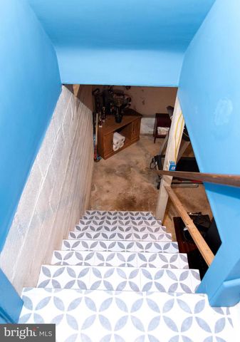 221 LOCUST ST, Hanover, PA 17331