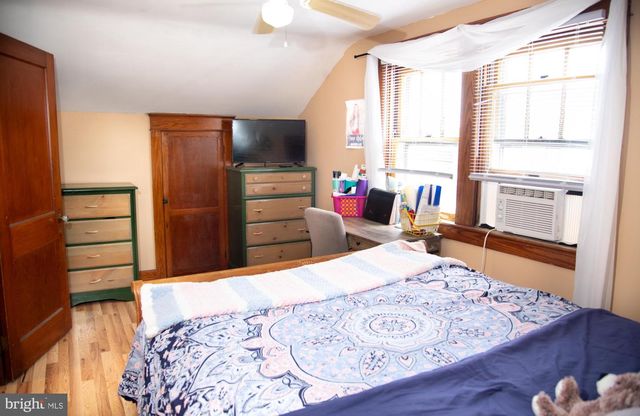 221 LOCUST ST, Hanover, PA 17331