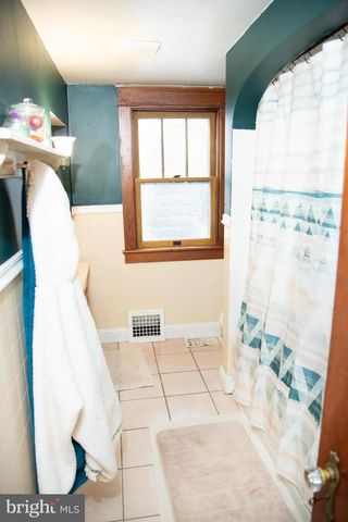 221 LOCUST ST, Hanover, PA 17331