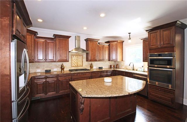 4271 Sierra Creek Court, Hoschton, GA 30548
