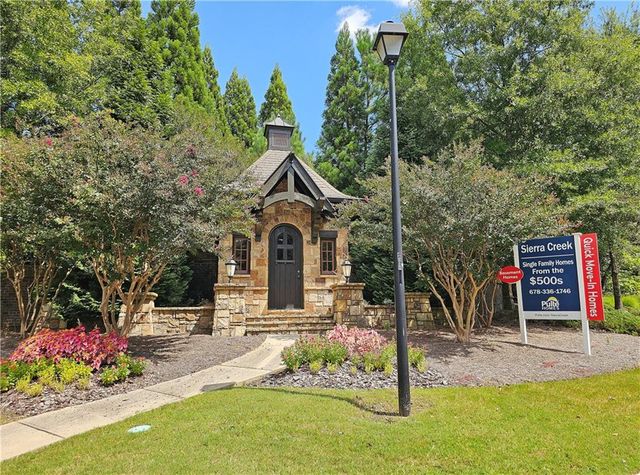 4271 Sierra Creek Court, Hoschton, GA 30548