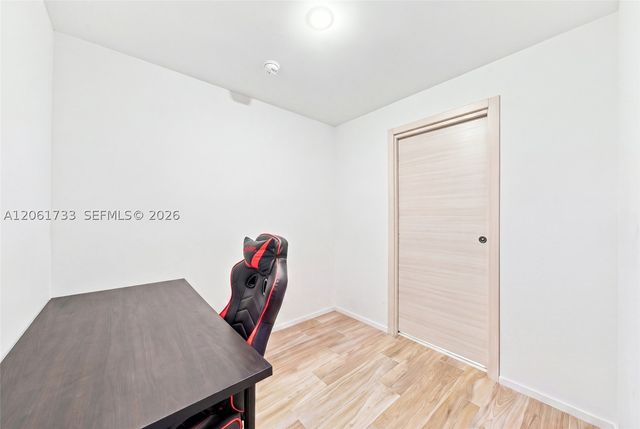 801 S Miami Ave 2502, Miami, FL 33130