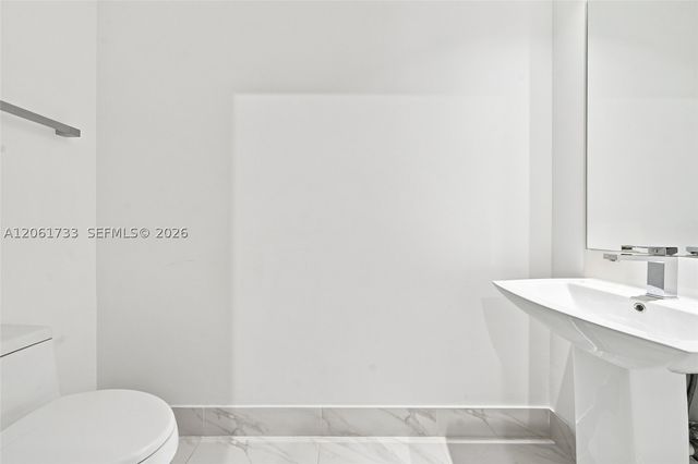 801 S Miami Ave 2502, Miami, FL 33130