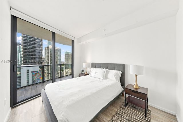 801 S Miami Ave 2502, Miami, FL 33130
