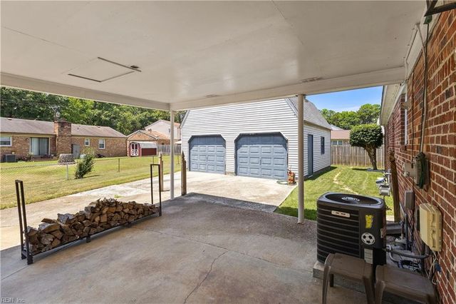855 Wilmont LN, Newport News, VA 23608