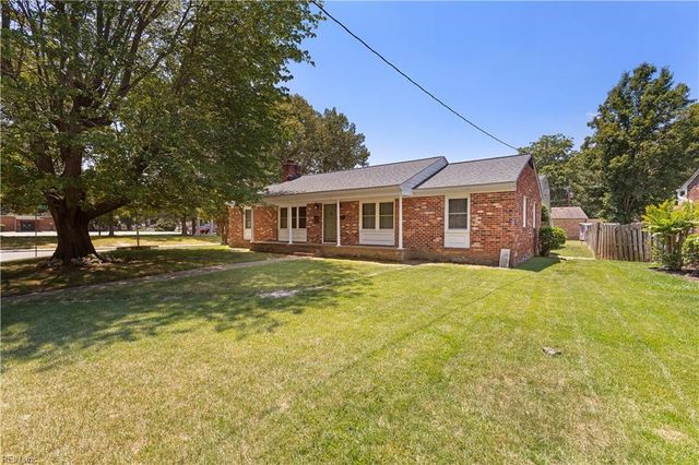 855 Wilmont LN, Newport News, VA 23608